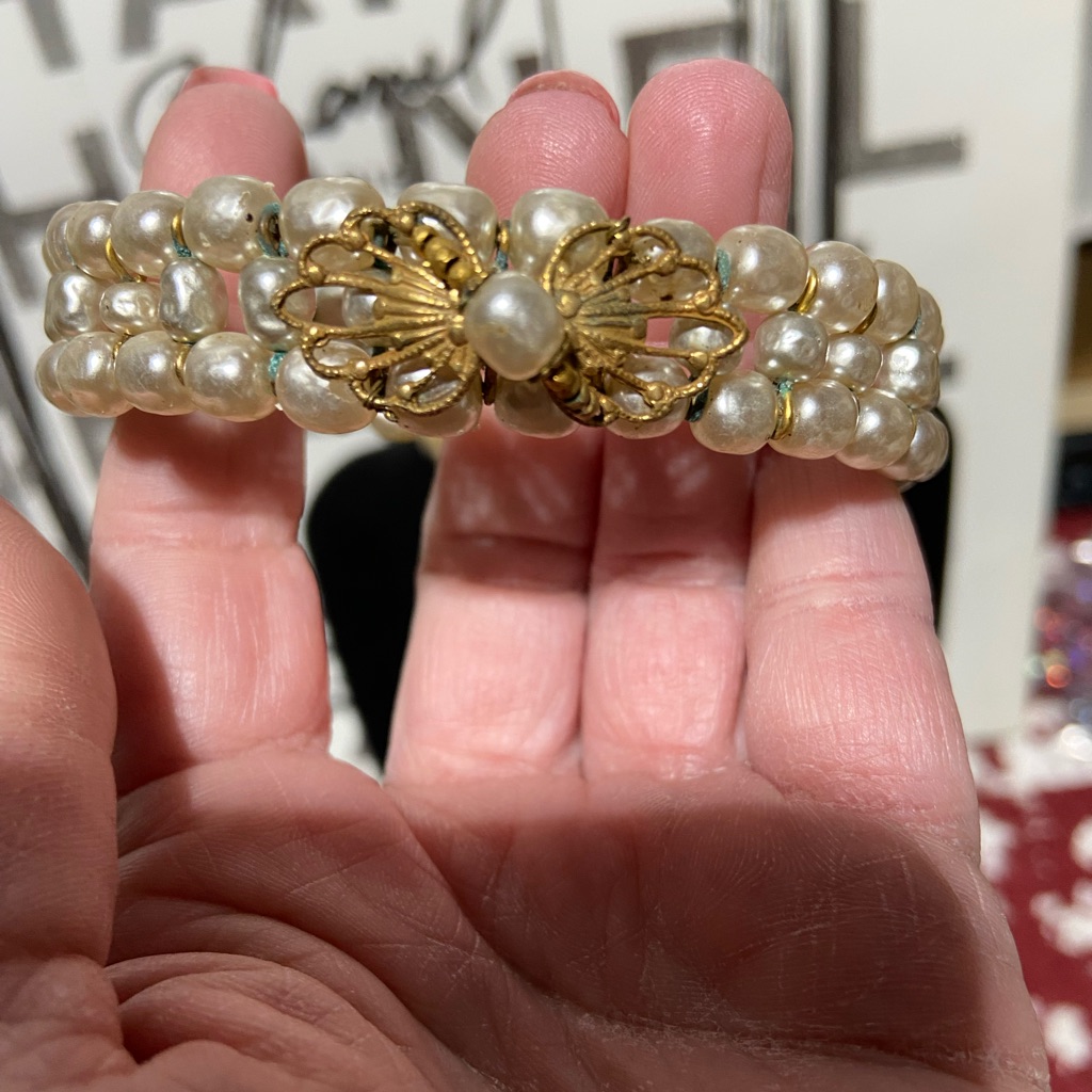 Vtg Miriam Haskell Faux Pearl Bracelet Gold Tone Filigree Center Focal Point 150$